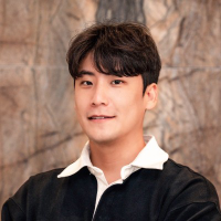 Sang Lee